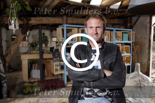 Zoelen 2 september 2015Het team van het RTL4-programma Eigen Huis & Tuin, bestaande uit Thomas Verhoef, Evelyn Struik, Froukje de Both, Tom Groot, Martine Both en Lodewijk Hoekstra.