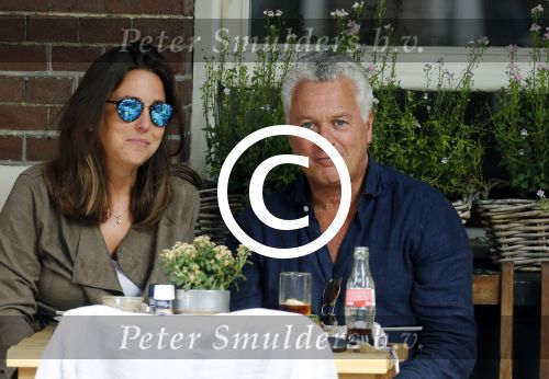 Amsterdam 21 augustus 2015
Bram Moszkowicz met vriendin Nynke Hogervorst