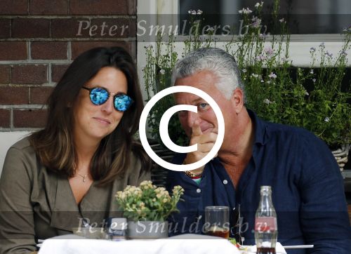 Amsterdam 21 augustus 2015
Bram Moszkowicz met vriendin Nynke Hogervorst