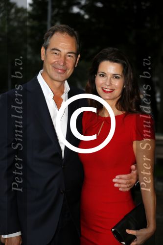 Amsterdam 31 augustus 2015 
Premiere meiden van de herengracht in het tropenmuseum. Caroline de Bruijn en erik de Vogel