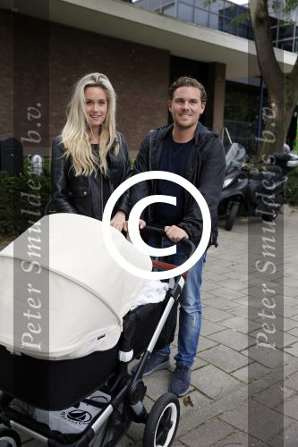 Amsterdam 1 september 2015 
Daniel v Zweden en zijn vriendin Stevie achter de kinderwagen met daarin zoontje Rasphael