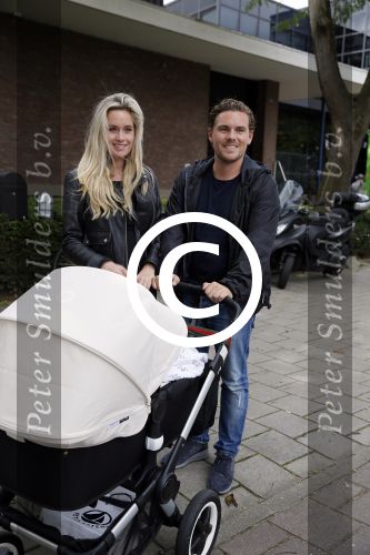 Amsterdam 1 september 2015 
Daniel v Zweden en zijn vriendin Stevie achter de kinderwagen met daarin zoontje Rasphael