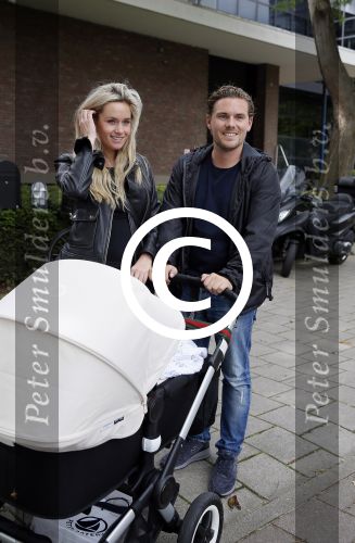 Amsterdam 1 september 2015 
Daniel v Zweden en zijn vriendin Stevie achter de kinderwagen met daarin zoontje Rasphael