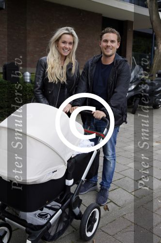 Amsterdam 1 september 2015 
Daniel v Zweden en zijn vriendin Stevie achter de kinderwagen met daarin zoontje Rasphael