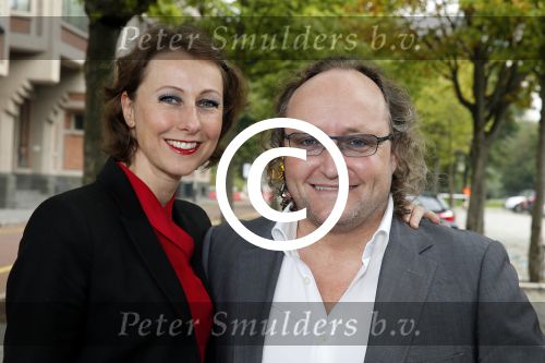 Den Haag 31 augustus 2015
Dion Graus met vrouw bij opening Fafa dansschool.