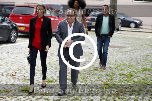 Den Haag 31 augustus 2015
Dion Graus met vrouw bij opening Fafa dansschool.