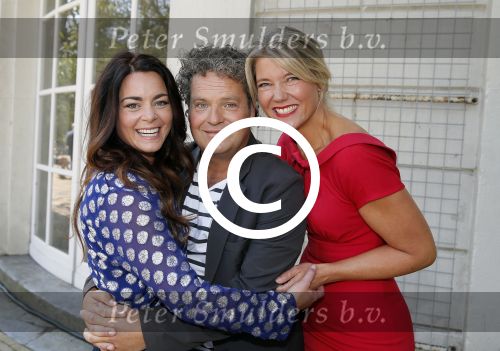 Amsterdam 20 augustus 2015
Winterpresentatie SBS6 in artis. Kim Lian v d Meij Dirk Zeelenberg  en Sandra Ysbrandy