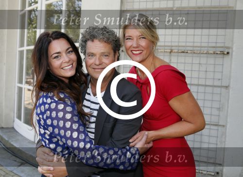 Amsterdam 20 augustus 2015
Winterpresentatie SBS6 in artis. Kim Lian v d Meij Dirk Zeelenberg  en Sandra Ysbrandy