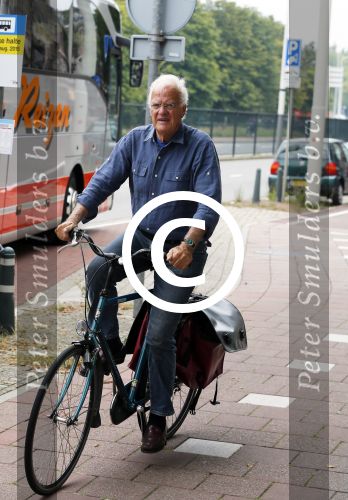 Den Haag 31 augustus 2015
Dolf de Vries op de fiets in Den Haag