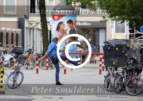 Amsterdam 21 augustus 2015 
Dries en Honoria Roelvink gaan in de nieuwe blushing van Gordon in Amsterdam een koffie drinken.
Dries en Honoria zijn binnenkort 5 jaar getrouwd