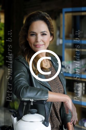 Zoelen 2 september 2015Het team van het RTL4-programma Eigen Huis & Tuin, bestaande uit Thomas Verhoef, Evelyn Struik, Froukje de Both, Tom Groot, Martine Both en Lodewijk Hoekstra.