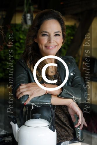 Zoelen 2 september 2015Het team van het RTL4-programma Eigen Huis & Tuin, bestaande uit Thomas Verhoef, Evelyn Struik, Froukje de Both, Tom Groot, Martine Both en Lodewijk Hoekstra.