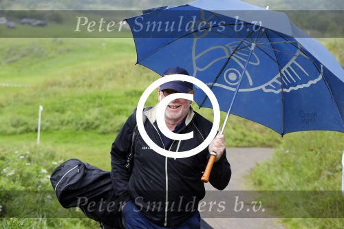 Zandvoort 5 september 2015
 
Op zaterdag 5 september zal traditiegetrouw de Charity Challenge van het KLM Open plaatsvinden op de Kennemer G&CC. Bekende Nederlanders spelen met genodigden van partners en sponsoren van het KLM Open voor het goede doel, UNICEF. Onder de deelnemende BNâ€™ers bevinden zich Jeroen Rietbergen, Bryan Roy, Daan Slooter, , Winston Gerschtanowitz Ties Kruize, Willem van Hanegem, Elsemieke Havenga, Ferry Maat, Jan Lammers, Toine van Peperstraten,Peter Paul Muller,  Ed de Goey, Floris Jan Bovelander en Willy van de Kerkhof en Nicolien Sauerbrei