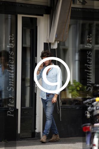 Amsterdam 26 augustus 2015
Freek v Noordwijk (vriend Katja Schuurman) bellend bij restaurant