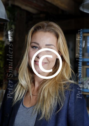 Zoelen 2 september 2015Het team van het RTL4-programma Eigen Huis & Tuin, bestaande uit Thomas Verhoef, Evelyn Struik, Froukje de Both, Tom Groot, Martine Both en Lodewijk Hoekstra.