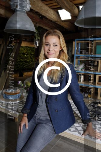 Zoelen 2 september 2015Het team van het RTL4-programma Eigen Huis & Tuin, bestaande uit Thomas Verhoef, Evelyn Struik, Froukje de Both, Tom Groot, Martine Both en Lodewijk Hoekstra.