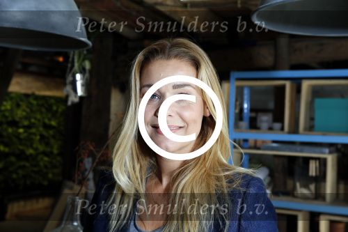Zoelen 2 september 2015Het team van het RTL4-programma Eigen Huis & Tuin, bestaande uit Thomas Verhoef, Evelyn Struik, Froukje de Both, Tom Groot, Martine Both en Lodewijk Hoekstra.