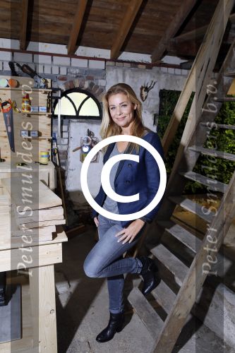 Zoelen 2 september 2015Het team van het RTL4-programma Eigen Huis & Tuin, bestaande uit Thomas Verhoef, Evelyn Struik, Froukje de Both, Tom Groot, Martine Both en Lodewijk Hoekstra.