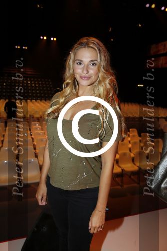 Amsterdam 29 augustus 2015
Fandag bij endemol van GTST Goede tijden slechte tijden.
All You Need Is GTST Live Show met de castleden uit de RTL televisie soapserie GTST. Joep Sertons, Robin Martens, Buddy Vedder  Ruud Feltkamp Marjolein Keuning, Gaby Blaaser, Dilan Yurdacul, Bartho Braat, Babette van Veen, Jette van der Meij, Pip Pellens, Erik de Vogel, Caroline de Bruijn, Barbara Sloesen, Inge Schrama, Miro Kloosterman en Marly van der Velden Everon Jackson Hooi, Beau Schneider en Guido Spek zijn aanwezig.