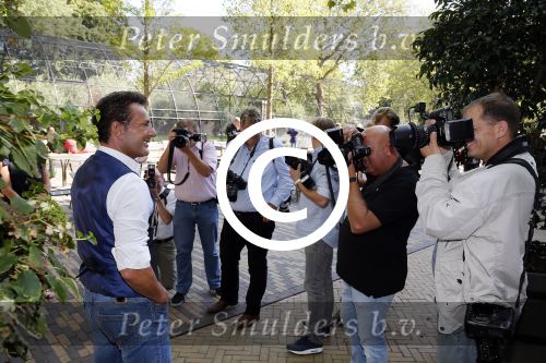Amsterdam 20 augustus 2015
Winterpresentatie SBS6 in artis. Gerard Joling met pers