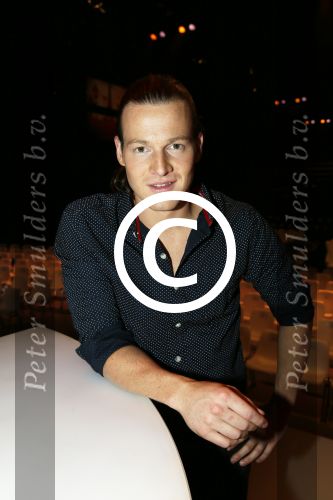 Amsterdam 29 augustus 2015
Fandag bij endemol van GTST Goede tijden slechte tijden.
All You Need Is GTST Live Show met de castleden uit de RTL televisie soapserie GTST. Joep Sertons, Robin Martens, Buddy Vedder  Ruud Feltkamp Marjolein Keuning, Gaby Blaaser, Dilan Yurdacul, Bartho Braat, Babette van Veen, Jette van der Meij, Pip Pellens, Erik de Vogel, Caroline de Bruijn, Barbara Sloesen, Inge Schrama, Miro Kloosterman en Marly van der Velden Everon Jackson Hooi, Beau Schneider en Guido Spek zijn aanwezig.