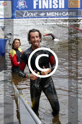 Amsterdam 6 september 2015
ALS Amsterdam City Swim in de grachten van Amsterdam met veel bekende nederlanders.
Jan Joost v Gangelen