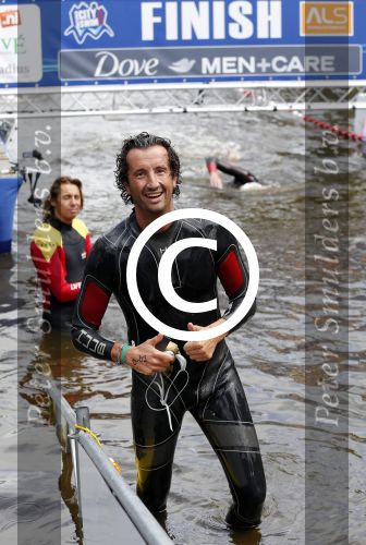 Amsterdam 6 september 2015
ALS Amsterdam City Swim in de grachten van Amsterdam met veel bekende nederlanders.
Jan Joost v Gangelen