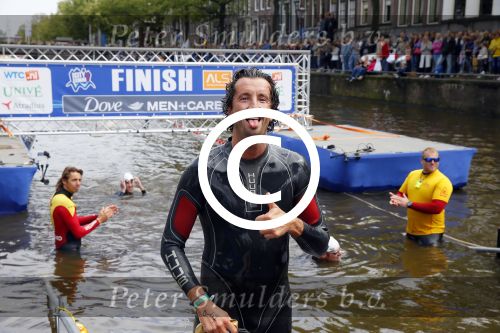 Amsterdam 6 september 2015
ALS Amsterdam City Swim in de grachten van Amsterdam met veel bekende nederlanders.
Jan Joost v Gangelen