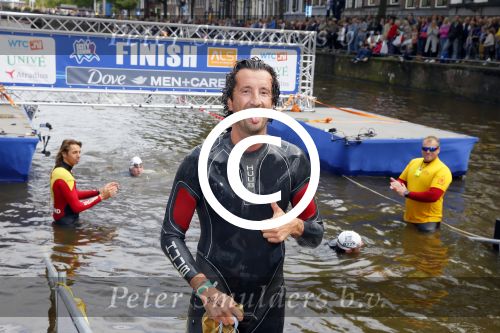 Amsterdam 6 september 2015
ALS Amsterdam City Swim in de grachten van Amsterdam met veel bekende nederlanders.
Jan Joost v Gangelen