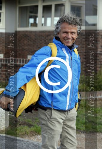 Zandvoort 5 september 2015
 
Op zaterdag 5 september zal traditiegetrouw de Charity Challenge van het KLM Open plaatsvinden op de Kennemer G&CC. Bekende Nederlanders spelen met genodigden van partners en sponsoren van het KLM Open voor het goede doel, UNICEF. Onder de deelnemende BNâ€™ers bevinden zich Jeroen Rietbergen, Bryan Roy, Daan Slooter, , Winston Gerschtanowitz Ties Kruize, Willem van Hanegem, Elsemieke Havenga, Ferry Maat, Jan Lammers, Toine van Peperstraten,Peter Paul Muller,  Ed de Goey, Floris Jan Bovelander en Willy van de Kerkhof en Nicolien Sauerbrei
