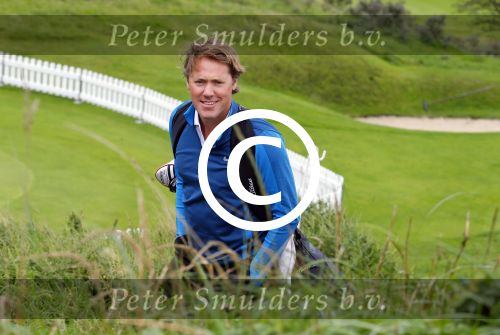 Zandvoort 5 september 2015
 
Op zaterdag 5 september zal traditiegetrouw de Charity Challenge van het KLM Open plaatsvinden op de Kennemer G&CC. Bekende Nederlanders spelen met genodigden van partners en sponsoren van het KLM Open voor het goede doel, UNICEF. Onder de deelnemende BNâ€™ers bevinden zich Jeroen Rietbergen, Bryan Roy, Daan Slooter, , Winston Gerschtanowitz Ties Kruize, Willem van Hanegem, Elsemieke Havenga, Ferry Maat, Jan Lammers, Toine van Peperstraten,Peter Paul Muller,  Ed de Goey, Floris Jan Bovelander en Willy van de Kerkhof en Nicolien Sauerbrei