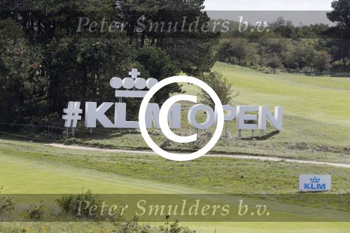 Zandvoort 5 september 2015
 
Op zaterdag 5 september zal traditiegetrouw de Charity Challenge van het KLM Open plaatsvinden op de Kennemer G&CC. Bekende Nederlanders spelen met genodigden van partners en sponsoren van het KLM Open voor het goede doel, UNICEF. Onder de deelnemende BNâ€™ers bevinden zich Jeroen Rietbergen, Bryan Roy, Daan Slooter, , Winston Gerschtanowitz Ties Kruize, Willem van Hanegem, Elsemieke Havenga, Ferry Maat, Jan Lammers, Toine van Peperstraten,Peter Paul Muller,  Ed de Goey, Floris Jan Bovelander en Willy van de Kerkhof en Nicolien Sauerbrei