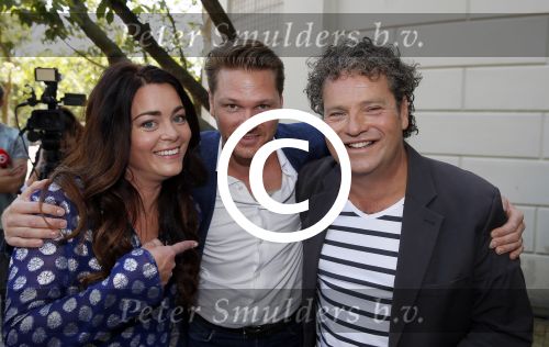 Amsterdam 20 augustus 2015
Winterpresentatie SBS6 in artis. Kim Lian v d Meij Dirk Zeelenberg  en Luc Peters
