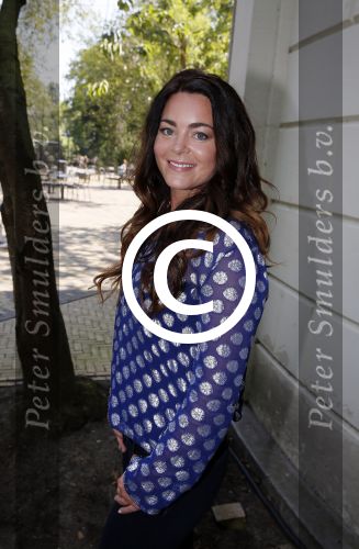 Amsterdam 20 augustus 2015
Winterpresentatie SBS6 in artis. Kim Lian v d Meij Dirk Zeelenberg  en Sandra Ysbrandy