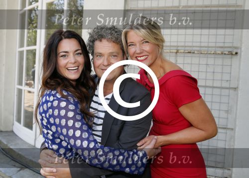 Amsterdam 20 augustus 2015
Winterpresentatie SBS6 in artis. Kim Lian v d Meij Dirk Zeelenberg  en Sandra Ysbrandy