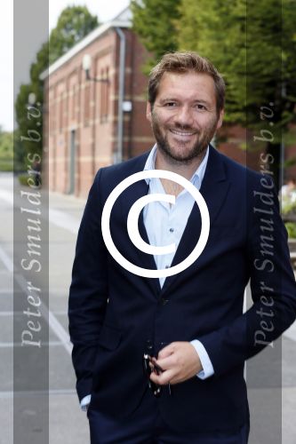 Amsterdam 19 augustus 2015 
Presentatie Expeditie Robinson deelnemers bij de westergasfabriek.. Sharon Doorson, Tim Douwsma, Marian Mudder, Teske de Schepper, Oscar Aerts, Sander Janson, Amara Onwuka, Elle Bandita, Kim Lammers, Kees van der Spek, Wietze de Jager, Klaas van der Eerden, Danny Ghosen, Sandra van Nieuwland, Anna Speller en Jaap Jongbloed met presentatoren Nicolette Kluijver en Dennis Weening
