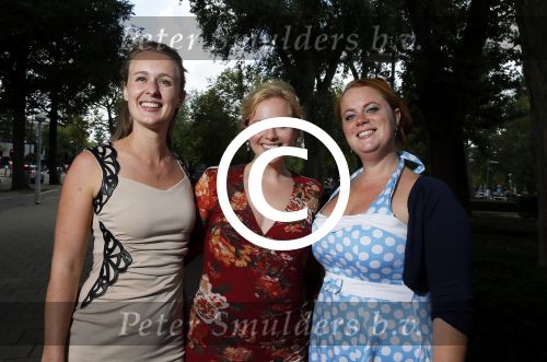 Amsterdam 1 september 2015 
Presentatie cast lulverhalen van Howard Komproe.
Femke Vernij dookje v Dieren en Kim de Fuijk
