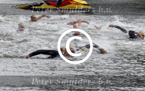 Amsterdam 6 september 2015
ALS Amsterdam City Swim in de grachten van Amsterdam met veel bekende nederlanders.
Maarten v d Weijden