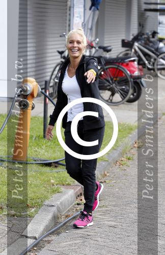 Amsterdam 6 september 2015
ALS Amsterdam City Swim in de grachten van Amsterdam met veel bekende nederlanders.
Mariska Bauer met Frans en zonen Christiaan en Jan
