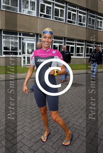 Amsterdam 6 september 2015
ALS Amsterdam City Swim in de grachten van Amsterdam met veel bekende nederlanders.
Mariska Bauer met Frans en zonen Christiaan en Jan