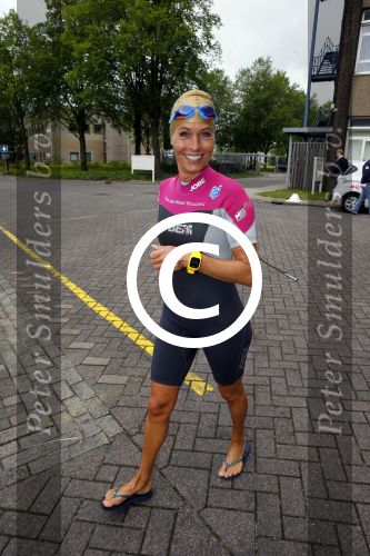 Amsterdam 6 september 2015
ALS Amsterdam City Swim in de grachten van Amsterdam met veel bekende nederlanders.
Mariska Bauer met Frans en zonen Christiaan en Jan