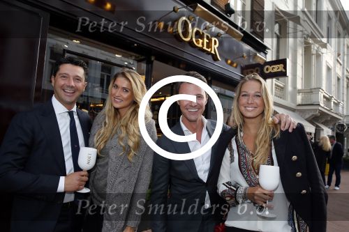 Amsterdam 3 september 2015
Opening verbouwde pc hooftstraat. Martijn Lusink met vriendin en Sander Lusink met kennis