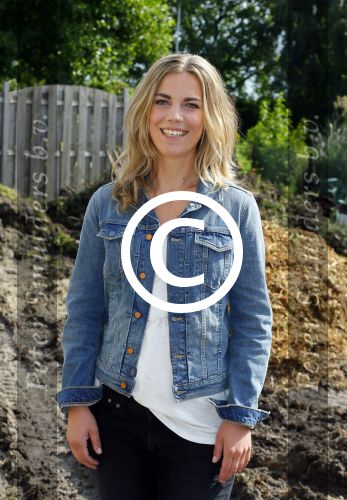 Zoelen 2 september 2015Het team van het RTL4-programma Eigen Huis & Tuin, bestaande uit Thomas Verhoef, Evelyn Struik, Froukje de Both, Tom Groot, Martine Both en Lodewijk Hoekstra.