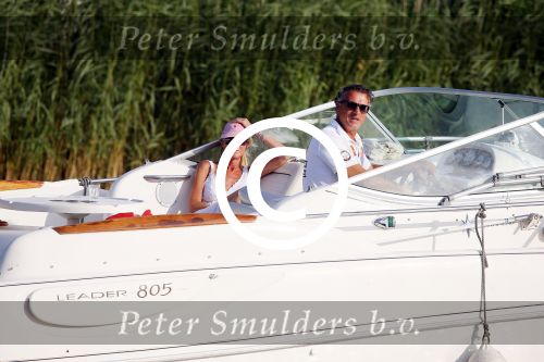 Nigtevecht 13 augustus 2015
Jurgen Smit en Milika Peterzon varen met hun boot en hond op de vecht.