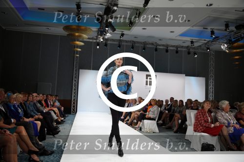 Amsterdam 13 september 2015
Modeshow Paul Schulten in het okura.