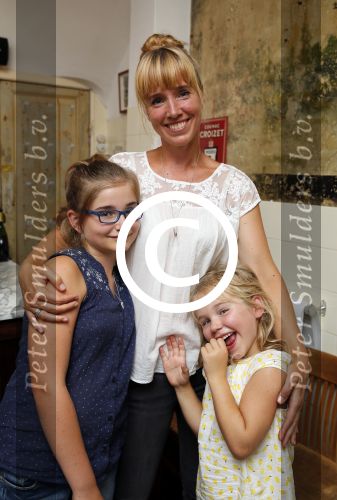 Amsterdam 31 augustus 2015 
Boekpresentatie Peter Romer , Super Nova. Peter met zijn vrouw dochter Nynke en zoon en kleinkinderen