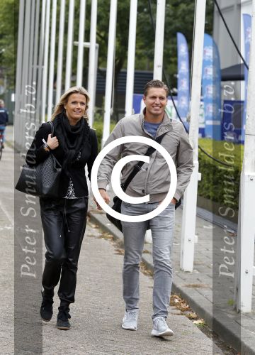 Amsterdam 6 september 2015
ALS Amsterdam City Swim in de grachten van Amsterdam met veel bekende nederlanders.
Pieter v d Hoogenband kwam samen met zijn vriendin Marie Jose Crooijmans