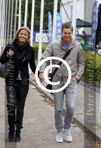 Amsterdam 6 september 2015
ALS Amsterdam City Swim in de grachten van Amsterdam met veel bekende nederlanders.
Pieter v d Hoogenband kwam samen met zijn vriendin Marie Jose Crooijmans