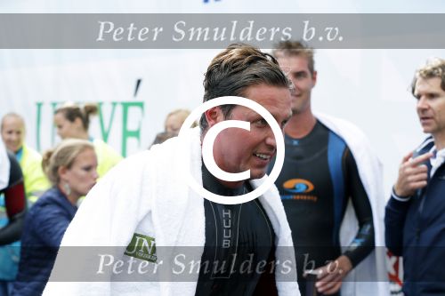 Amsterdam 6 september 2015
ALS Amsterdam City Swim in de grachten van Amsterdam met veel bekende nederlanders.
Pieter v d Hoogenband kwam samen met zijn vriendin Marie Jose Crooijmans