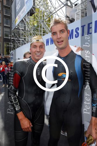 Amsterdam 6 september 2015
ALS Amsterdam City Swim in de grachten van Amsterdam met veel bekende nederlanders.
Pieter v d Hoogenband samen met Maarten v d Weijden